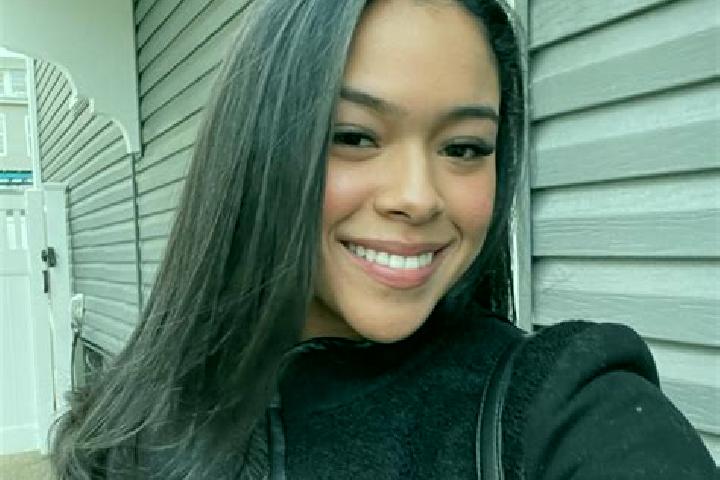 Abigail, 28 — Escort in Huntley, United States