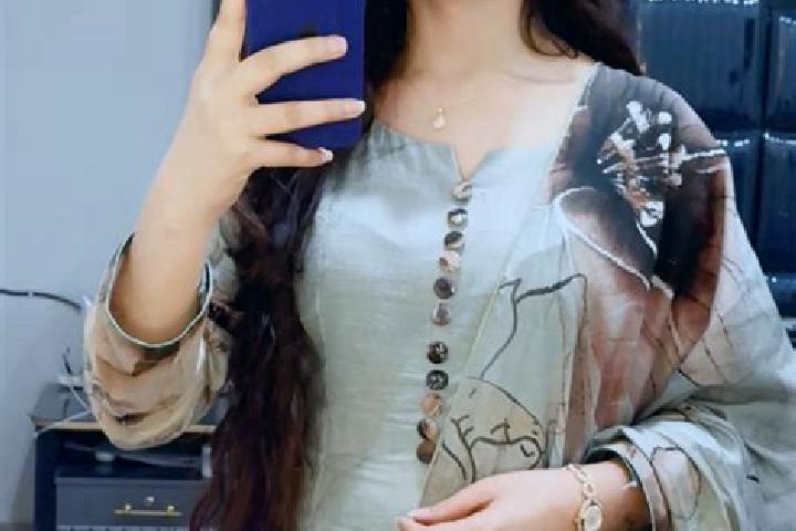 Abigail, 28 — Escort in Shujaabad, Pakistan
