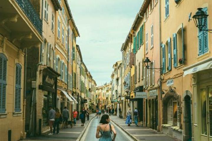 Abigail, 29 — Escort in Saint-Viance, France