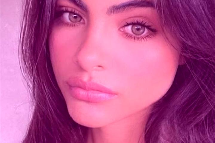 Abigail, 30, a black green-eyed caucasian companion based in Gorisnica. Offering Tantra, GFE, A-Level. Available for incall and outcall, day and evening dates.