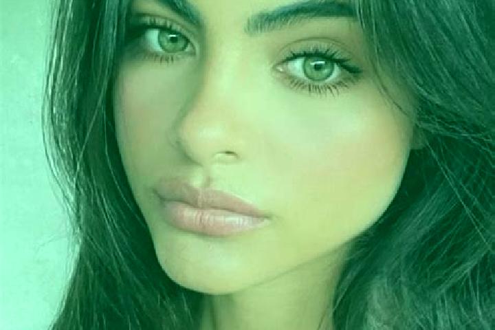 Abigail, 30, a black hazel-eyed mixed companion based in Thorverton. Offering Striptease, Roleplay. Available for incall and outcall, day and evening dates.