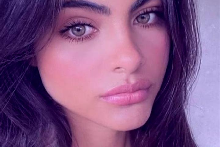 Abigail, 30, a brunette green-eyed caribbean companion based in Brienno. Offering OWO, Dinner Date. Available for incall and outcall, overnight bookings avai...