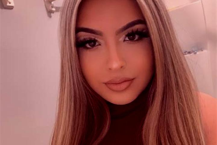 Abigail, 31, a blonde amber-eyed latina companion based in Tumkur. Offering Prostate Massage, Travel Companion, 69. Available for incall and outcall, day and...