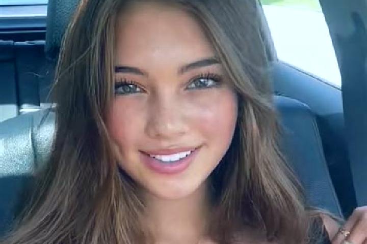 Abigail, 31, a brunette grey-eyed european companion based in Bodio Lomnago. Offering Tantra, CIM, A-Level, GFE. Available for incall and outcall, day and ev...