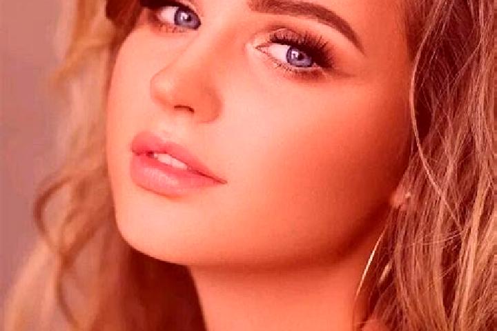 Abigail, 31, a dark blonde blue-eyed ebony companion based in Poudre d Or. Offering A-Level, Travel Companion, Dinner Date. Available for incall and outcall,...
