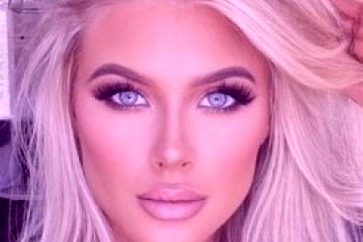 Abigail, 31, a platinum blonde hazel-eyed european companion based in Hughes. Offering OWO, Striptease, Party Girl, Duos. Available for incall and outcall, o...
