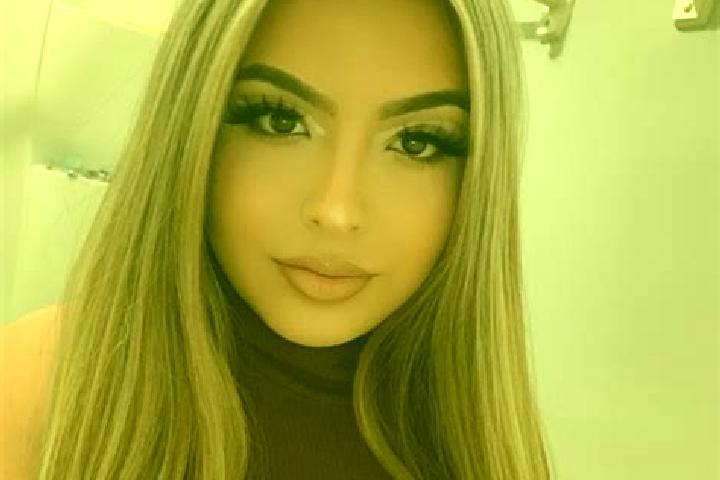 Abigail, 34, a blonde grey-eyed latina companion based in Warwick. Offering Dinner Date, Deep French Kissing, Erotic Massage, Roleplay. Available for incall ...