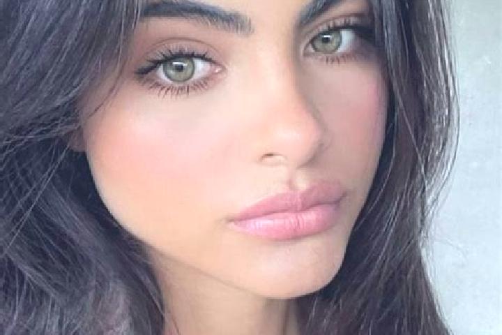 Abigail, 34, a brunette grey-eyed indian companion based in Eren Gobi. Offering Overnight, Dinner Date, Striptease. Available for incall and outcall, day and...