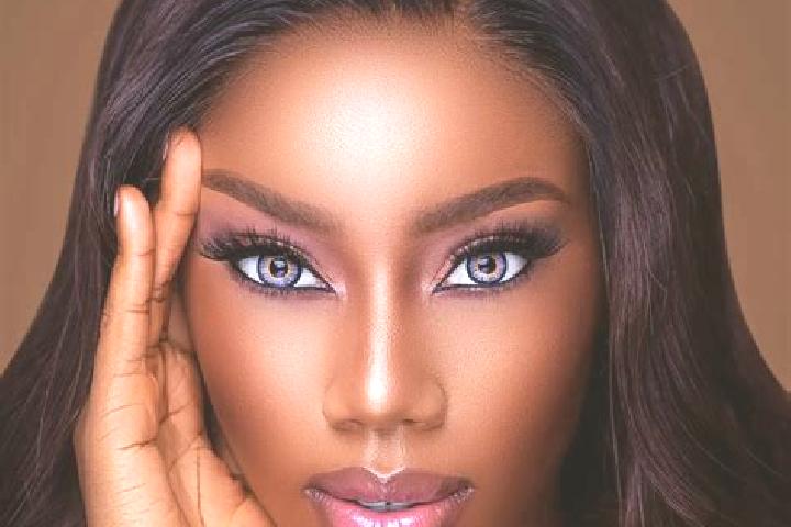 Abigail, 34, a chestnut blue-eyed ebony companion based in Yebes. Offering Party Girl, Duos, Striptease. Available for incall and outcall, day and evening da...