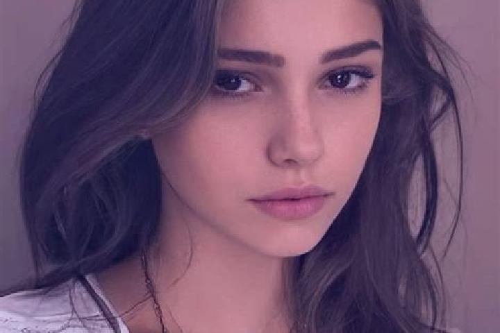 Abigail, 34, a chestnut dark-eyed slavic companion based in Hadlow. Offering Tantra, CIM, Striptease, Girlfriend Experience. Available for incall and outcall...