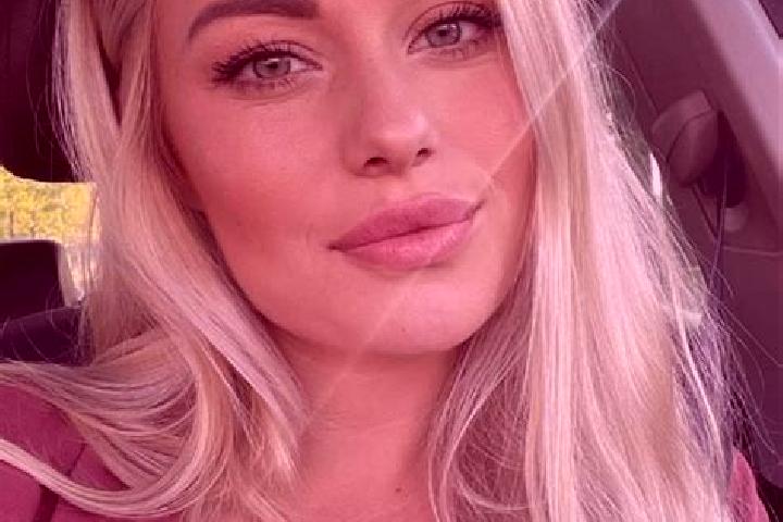 Abigail, 35, a dark blonde hazel-eyed caucasian companion based in Lakeshore. Offering 69, GFE, Party Girl, Fetish. Available for incall and outcall, overnig...