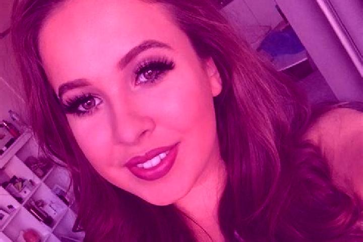 Abigail, 36, a blonde amber-eyed mixed companion based in Swarland. Offering Dinner Date, Massage, CIM, Erotic Massage, Tantra. Available for incall and outc...