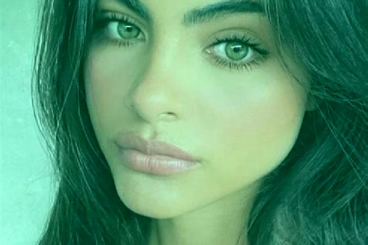 Abigail, 36, a chestnut dark-eyed latina companion based in Bodhan. Offering Striptease, Travel Companion, A-Level. Available for incall and outcall, overnig...