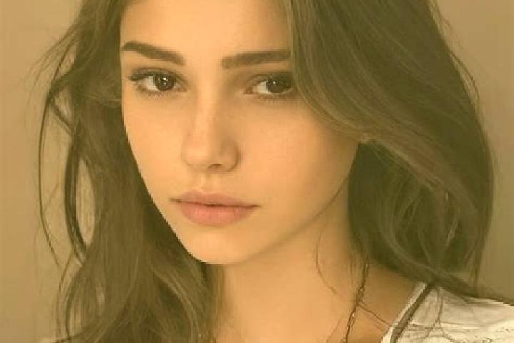 Abigail, 37, a chestnut dark-eyed slavic companion based in Dolce. Offering Massage, Erotic Massage, 69. Available for incall and outcall, overnight bookings...