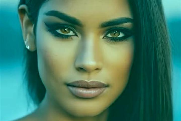 Abigail, 37, a chestnut hazel-eyed latina companion based in Obersontheim. Offering Fetish, Striptease, Dinner Date. Available for incall and outcall, day an...