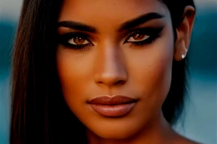 Abigail, 37, a dark blonde green-eyed latina companion based in Hiragi. Offering BDSM, Dinner Date, Erotic Massage, A-Level. Available for incall and outcall...