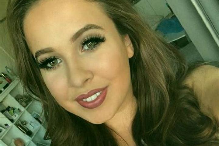Abigail, 38, a brunette brown-eyed ebony companion based in Grand Tower. Offering Massage, Couples, Roleplay, Party Girl. Available for incall and outcall, o...