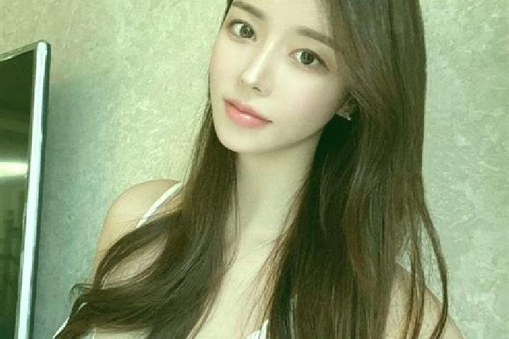 Abigail, 38 — Escort in Ogose, Japan