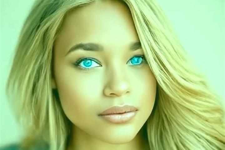 Abigail, 39, a blonde brown-eyed latina companion based in Lustosa. Offering Roleplay, Erotic Massage, Travel Companion, Massage. Available for incall and ou...