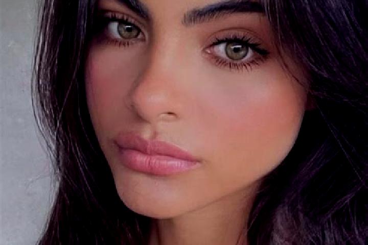 Abigail, 39, a brunette green-eyed european companion based in Jiezi. Offering Overnight, A-Level, Striptease, BDSM, Massage. Available for incall and outcal...