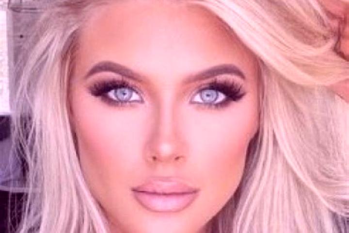 Abigail, 39, a platinum blonde grey-eyed indian companion based in Xishenba. Offering GFE, Overnight. Available for incall and outcall, day and evening dates.