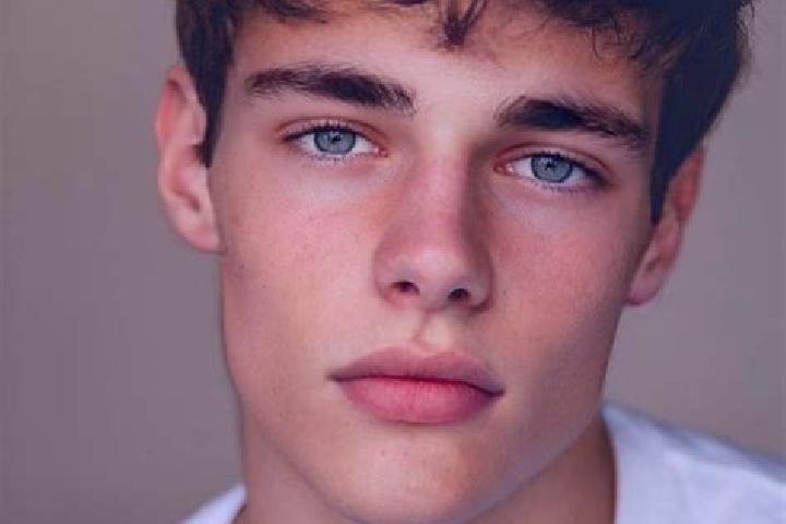 Addison, 20, a chestnut brown-eyed caucasian companion based in Purple Sage. Offering A-Level, Duos, Girlfriend Experience. Available for incall and outcall,...