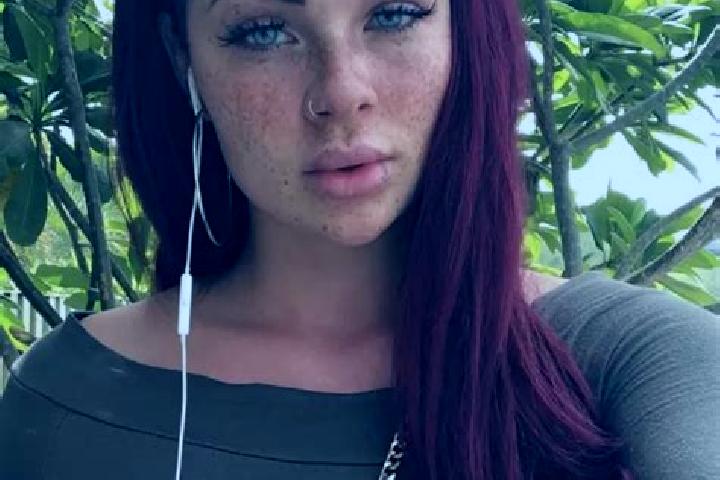 Addison, 20, a red green-eyed latina companion based in Gradisce. Offering Domination, Overnight, Dinner Date, Party Girl, BDSM. Available for incall and out...