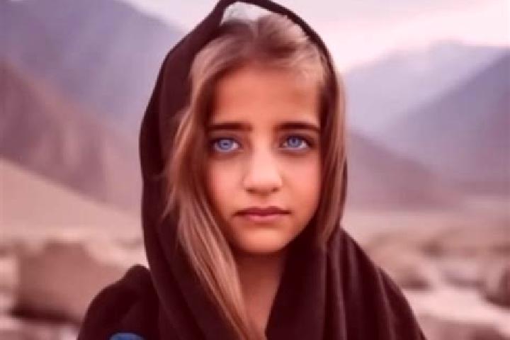 Addison, 21, a dark blonde amber-eyed middle eastern companion based in Beiguoyuan. Offering Tantra, Travel Companion, Fetish, Party Girl, Duos. Available fo...