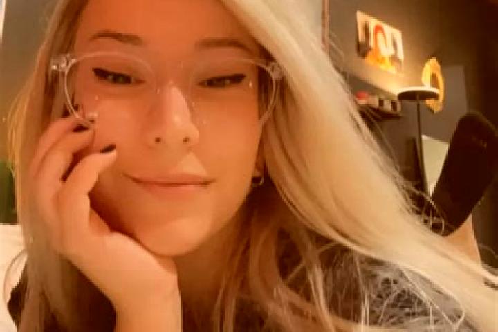Addison, 22, a blonde dark-eyed indian companion based in Atenas. Offering CIM, Overnight, Erotic Massage. Available for incall and outcall, day and evening ...