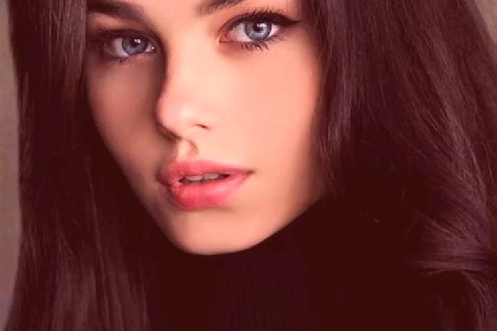 Addison, 23, a chestnut dark-eyed slavic companion based in Haren. Offering Travel Companion, Deep French Kissing, Domination, BDSM. Available for incall and...