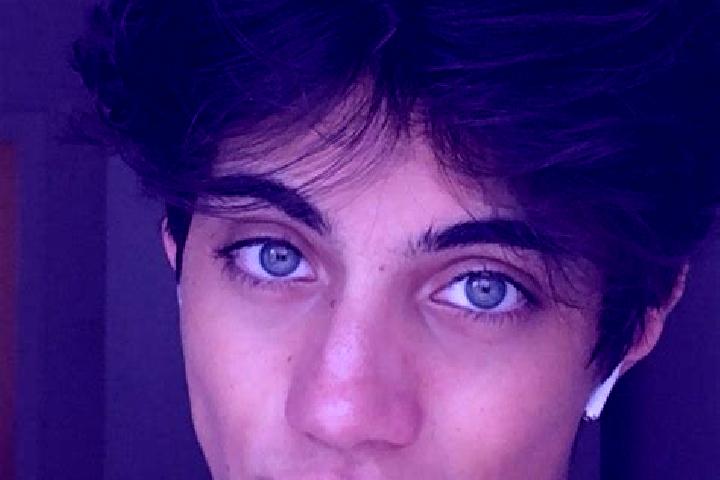 Addison, 23, a chestnut grey-eyed caucasian companion based in Madayikonam. Offering CIM, Tantra, Erotic Massage, Domination. Available for incall and outcal...