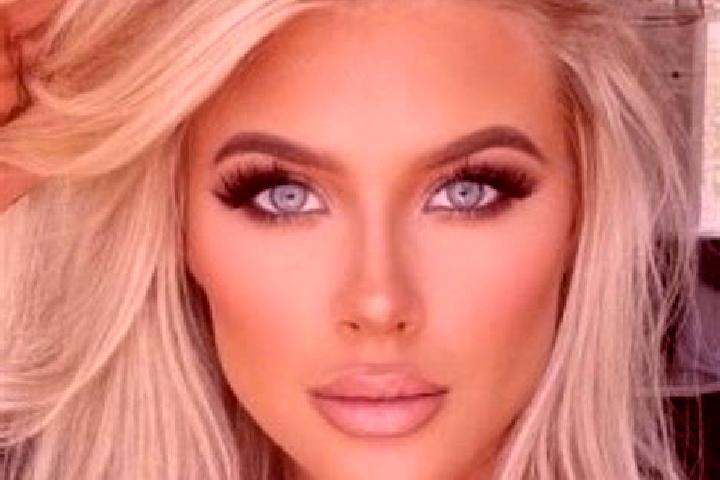 Addison, 23, a platinum blonde grey-eyed mixed companion based in Bathurst. Offering Erotic Massage, Overnight, Prostate Massage, Massage. Available for inca...