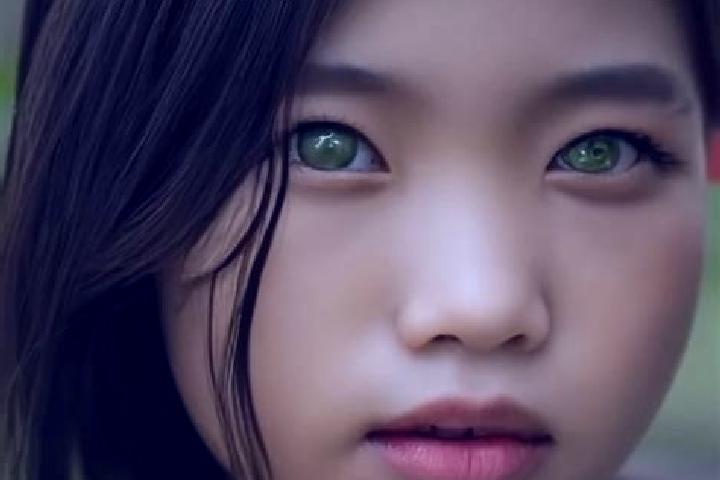 Addison, 24, a black green-eyed asian companion based in Sierentz. Offering Striptease, Domination, Girlfriend Experience, Duos, Roleplay. Available for inca...