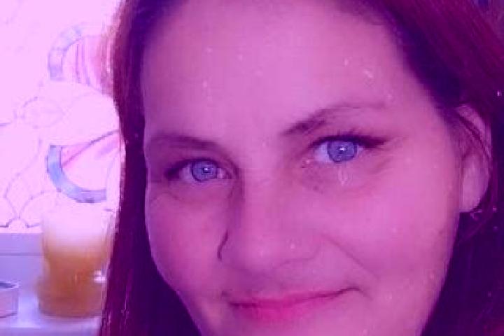 Addison, 25, a red grey-eyed ebony companion based in Cerri Aprano. Offering Tantra, Striptease, Massage. Available for incall and outcall, day and evening d...