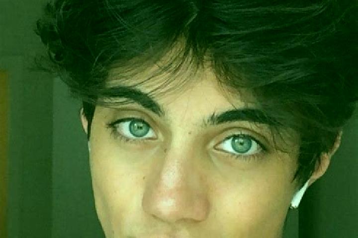 Addison, 26, a chestnut grey-eyed caucasian companion based in Vicovu de Jos. Offering Erotic Massage, Dinner Date, GFE. Available for incall and outcall, ov...