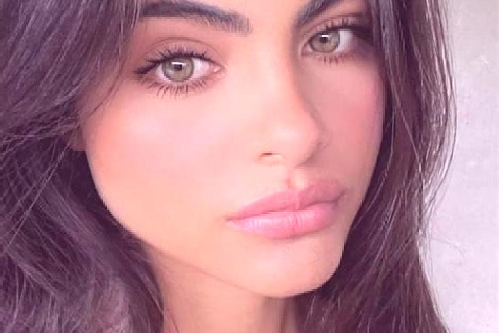 Addison, 27, a chestnut hazel-eyed latina companion based in El Consuelo. Offering Roleplay, Prostate Massage, BDSM. Available for incall and outcall, day an...