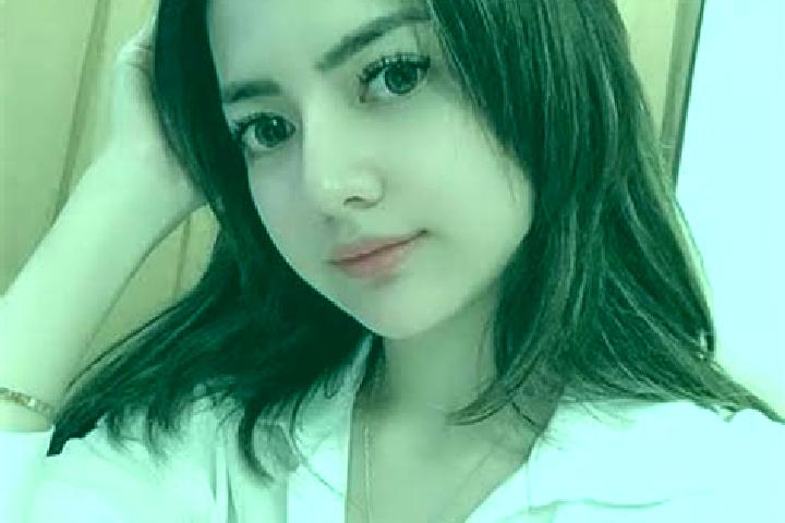Addison, 27 — Escort in Johogunung, Indonesia