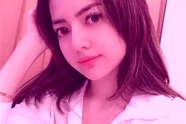 Addison, 27 — Escort in Weelimbu, Indonesia