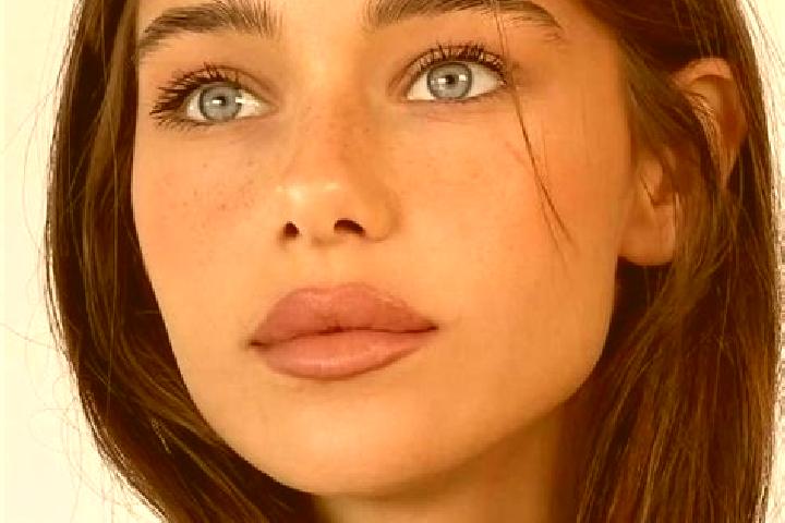 Addison, 28, a brunette grey-eyed middle eastern companion based in Chalautre-la-Petite. Offering Party Girl, A-Level, Striptease. Available for incall and o...