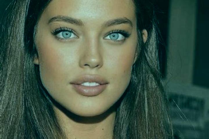 Addison, 29, a brunette grey-eyed mediterranean companion based in Belvedere-Piano Tavola. Offering Roleplay, Couples, Travel Companion, Erotic Massage. Avai...
