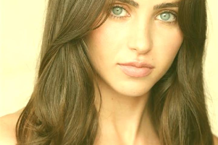 Addison, 29, a chestnut hazel-eyed latina companion based in Vostochnoye. Offering BDSM, 69, Duos. Available for incall and outcall, overnight bookings avail...