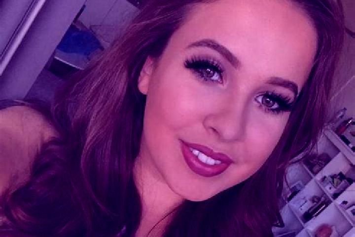 Addison, 31, a auburn amber-eyed slavic companion based in Erenler. Offering Striptease, Party Girl, 69. Available for incall and outcall, day and evening da...