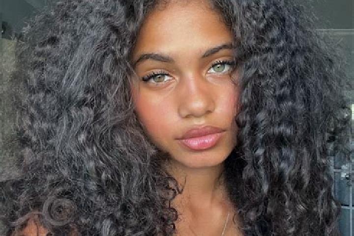 Addison, 31, a black brown-eyed ebony companion based in San Tammaro. Offering Party Girl, CIM, Girlfriend Experience, Domination. Available for incall and o...