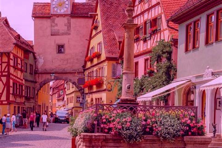 Addison, 32 — Escort in Bobingen an der Rems, Germany