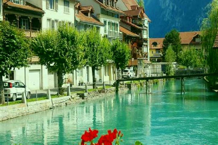 Addison, 32 — Escort in Rebwies, Switzerland