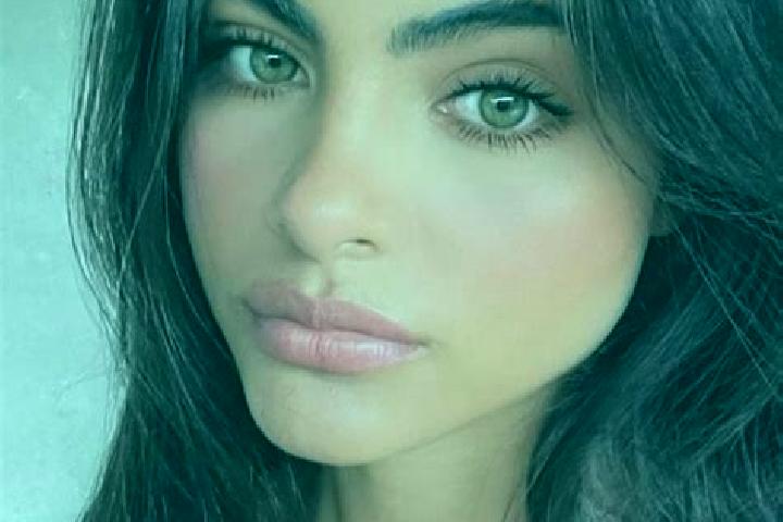 Addison, 33, a black dark-eyed indian companion based in El Potosi. Offering Striptease, Fetish, Dinner Date, BDSM, GFE. Available for incall and outcall, ov...