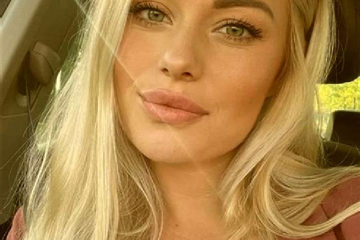 Addison, 35, a blonde hazel-eyed mixed companion based in Puerto Callao. Offering Dinner Date, Overnight, Travel Companion. Available for incall and outcall,...