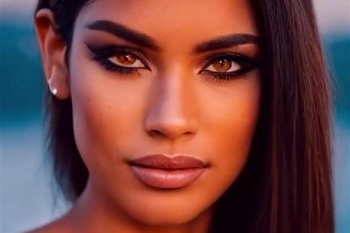 Addison, 35, a dark blonde dark-eyed latina companion based in Samalaeulu. Offering Girlfriend Experience, GFE, Striptease, Domination. Available for incall ...