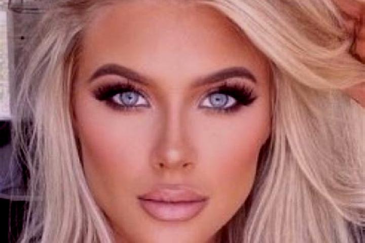 Addison, 35, a platinum blonde grey-eyed mediterranean companion based in Plesoi. Offering Fetish, Overnight, A-Level, Striptease. Available for incall and o...