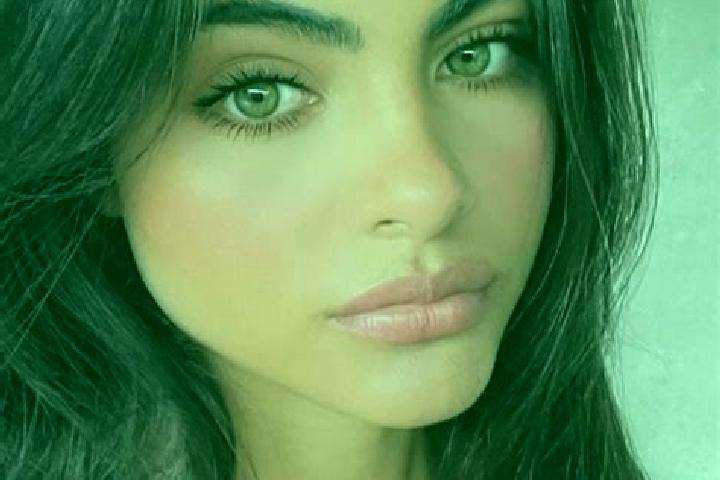 Addison, 36, a brunette dark-eyed slavic companion based in South Launceston. Offering Striptease, Massage, Fetish. Available for incall and outcall, overnig...
